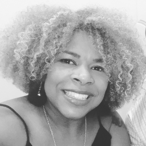 Meet your Posher, Natasha - Picture 1 of 1